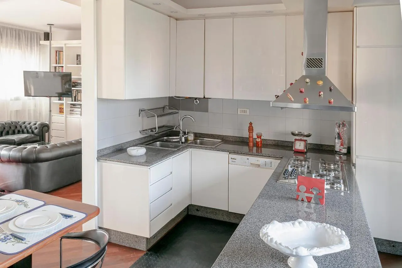 Apartment Splendido Appartamento 140 Mq Zona Tortona Milano